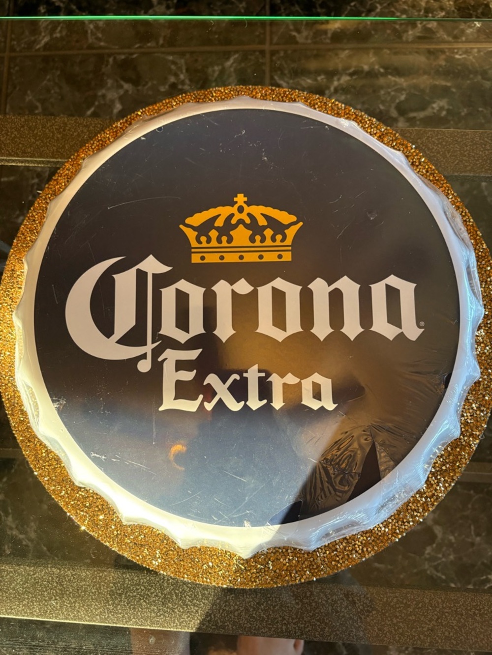 Corona NWT Men’s 4-Pack Crew Socks - Blue, White, Gold, serving tray included. - Picture 5 of 5